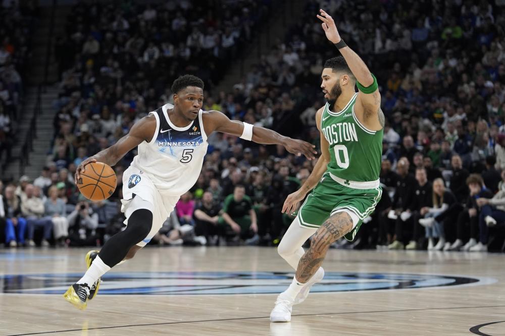 对阵强敌的 对阵强敌的