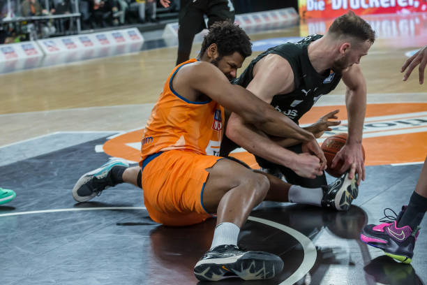 的热身赛 的热身赛